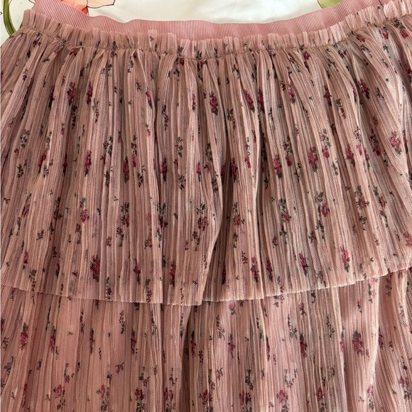 Gap Skirt - Picture 2 of 2